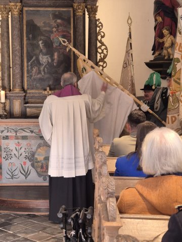 Fahnen und Kreuzweihe 2025