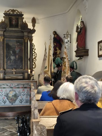 Fahnen und Kreuzweihe 2025