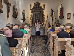 Fahnen und Kreuzweihe 2025